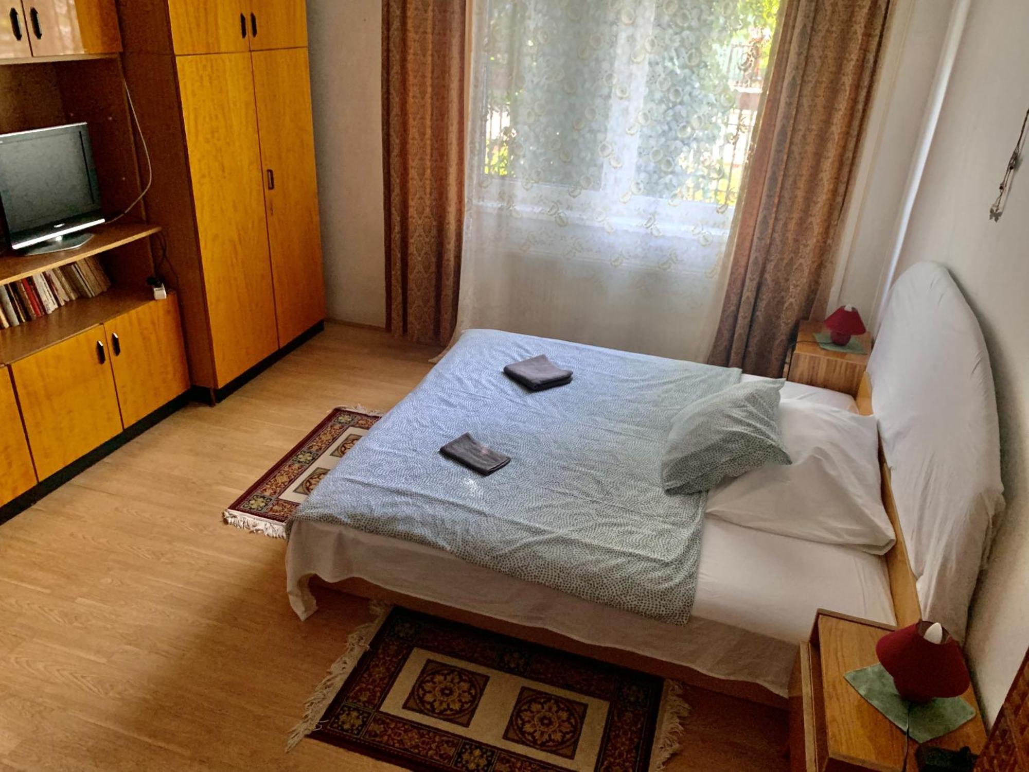Grany'S Retro Guesthouse Near Budapest Airport Vecsés Eksteriør billede